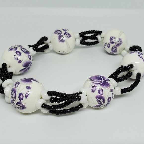 Classy Ceramic Beaded Stretch Bracelet - Picture 1 of 2